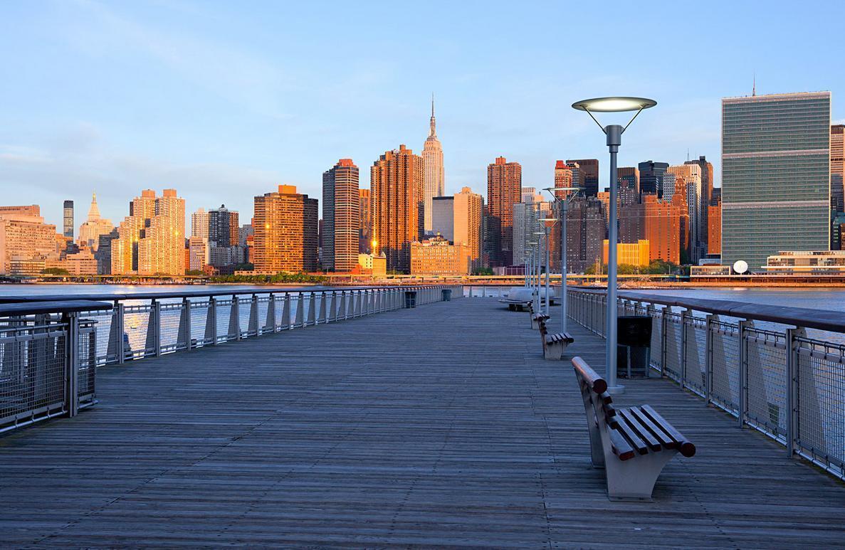 Lic Manhattan View Hotel New York Exterior photo